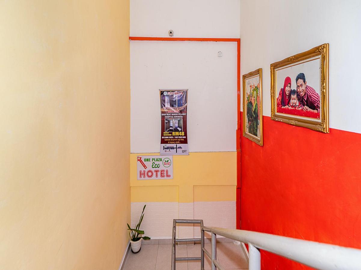 Spot On 90042 One Plaza Eco Hotel Keningau Екстериор снимка