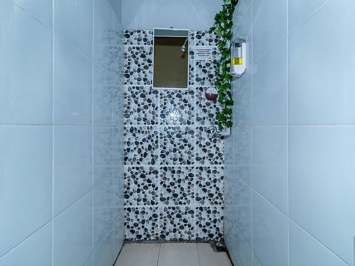 Spot On 90042 One Plaza Eco Hotel Keningau Екстериор снимка